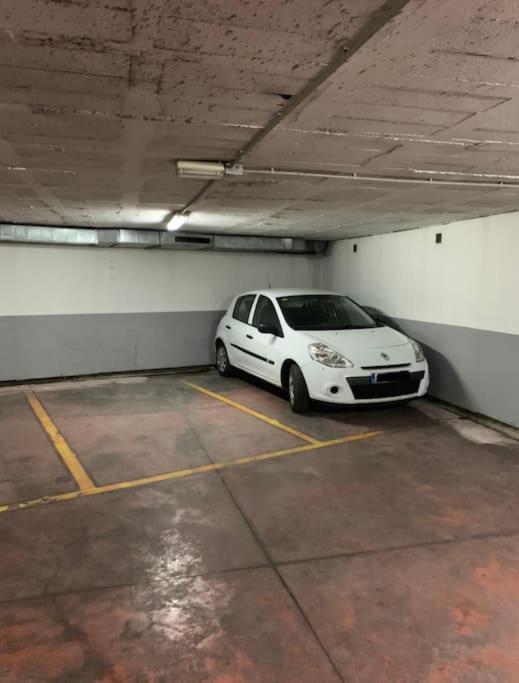 Malagueta, Free Parking, Center & Beach Malaga Bagian luar foto