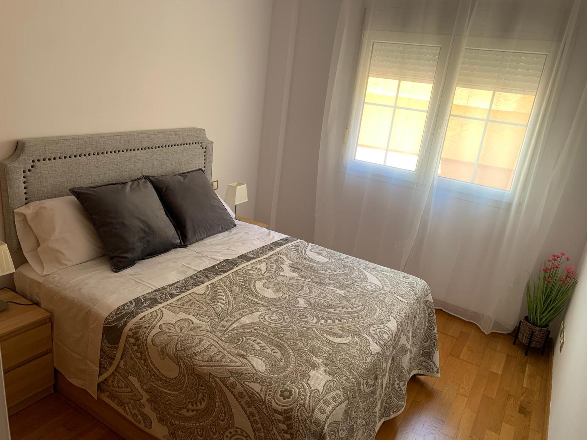 Malagueta, Free Parking, Center & Beach Malaga Bagian luar foto